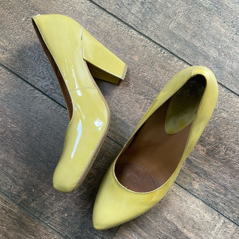 Earthies Women's Neutral Pumps